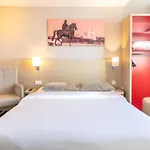Hotel Lyon Aeroport 2*