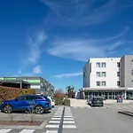 Lyon Aeroport Hotel 2*