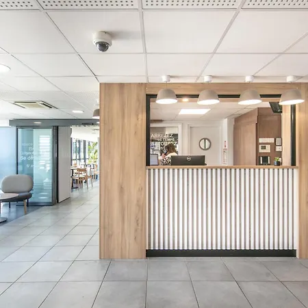 Lyon Aeroport Hotell