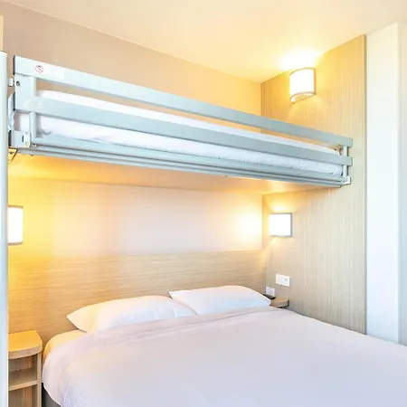 Première Classe Lyon Est - Quentin Fallavier - Aéroport Hotel Saint-Quentin Fallavier