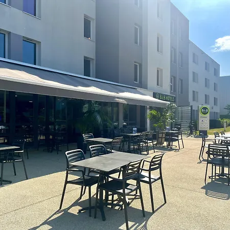Lyon Aeroport ホテル 2*