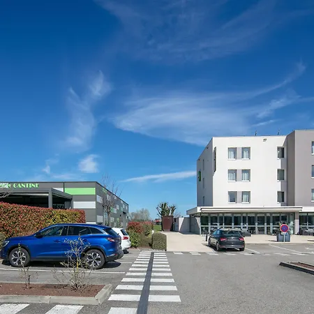 Lyon Aeroport Hotell 2*