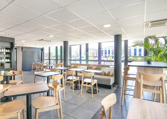 Hotel Première Classe Lyon Est - Quentin Fallavier - Aéroport 2*