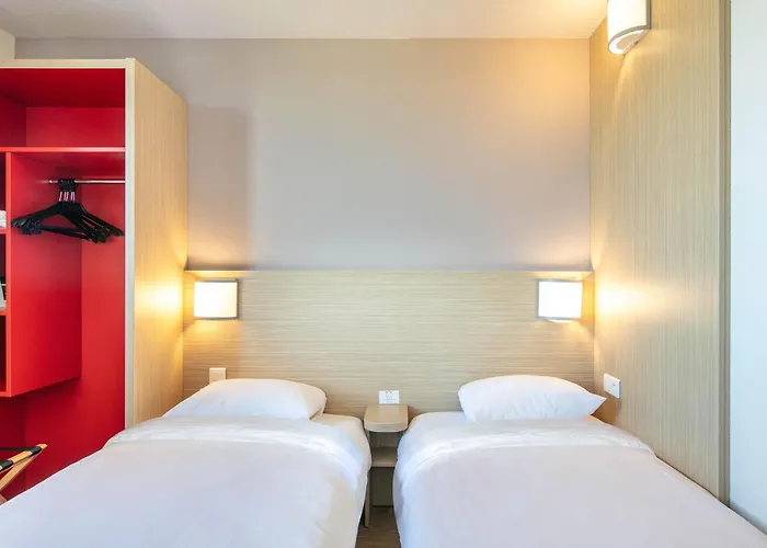Première Classe Lyon Est - Quentin Fallavier - Aéroport Hotel