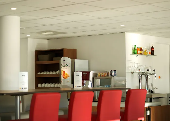 Première Classe Lyon Est - Quentin Fallavier - Aéroport Hotel