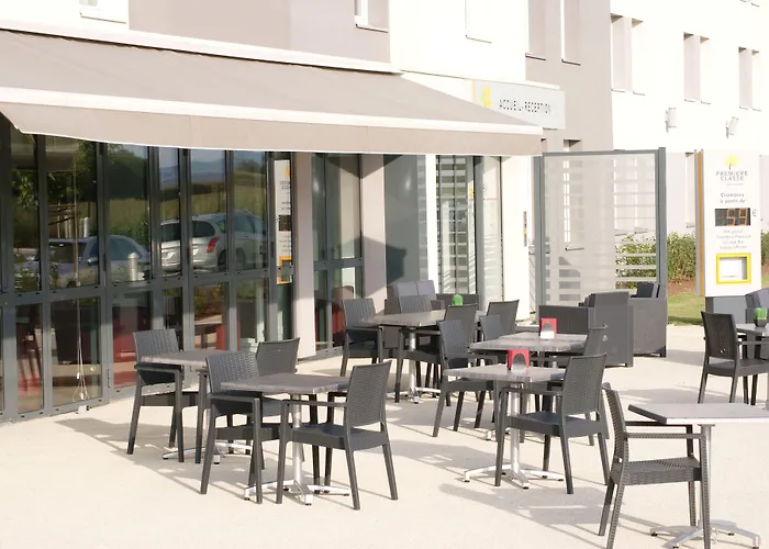 Première Classe Lyon Est - Quentin Fallavier - Aéroport 2*
