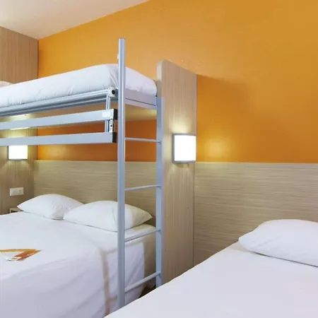 Lyon Aeroport Hotel 2*
