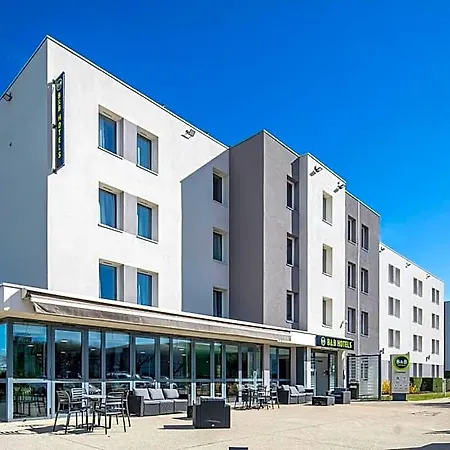Lyon Aeroport Hotel 2*