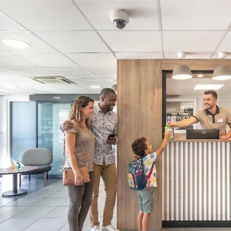 Lyon Aeroport Otel