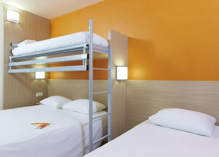 Lyon Aeroport Hotel 2*